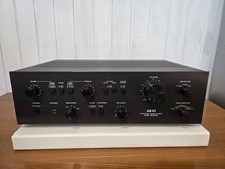 Amplificatore stereo AKAI