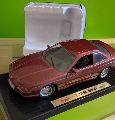 Die cast maisto - 1:18, i