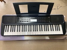 Pianoforte digitale Yamaha Portatile Grand NP-30 con pedale buone condizioni