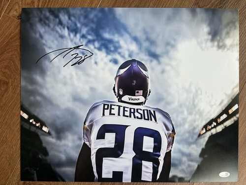 Adrian peterson foto - adrian, firmata
