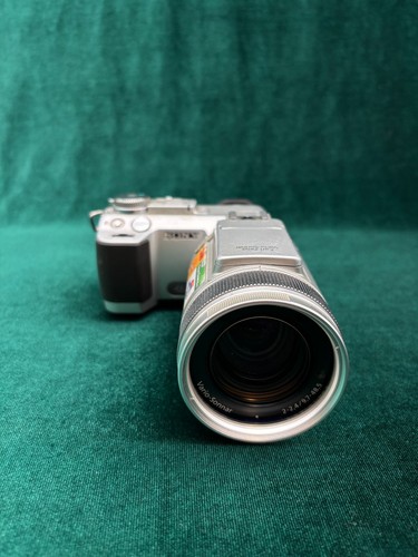 Sony cyber shot dsc f717 - sony, dsc-f717