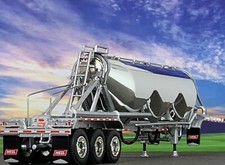 RIMORCHIO PNEUMATICO TRIASSE