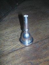 Embouchure de sousaphone