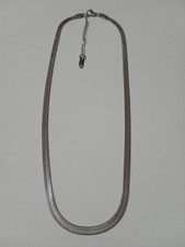 Collana colore argento modello