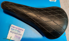 SELLA MADE IN ITALY GUSCIO PLASTICA COPERTURA PELLE TELAIO ACCIAIO SELLA CORSA