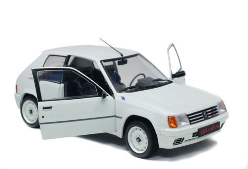 Modellino auto scala 18 - auto,