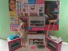 BARBIE mattel cucina da sogno con bambola kitchen frh73 