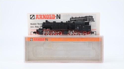 Arnold 2275 locomotiva a - n,