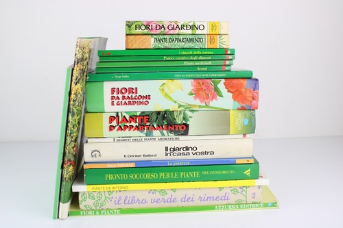 Lotto libri sui fiori e - 18,