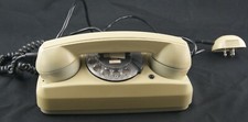 Telefono bianco vintage fisso