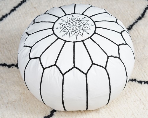 Pouf ottomano pre - -riempito, in
