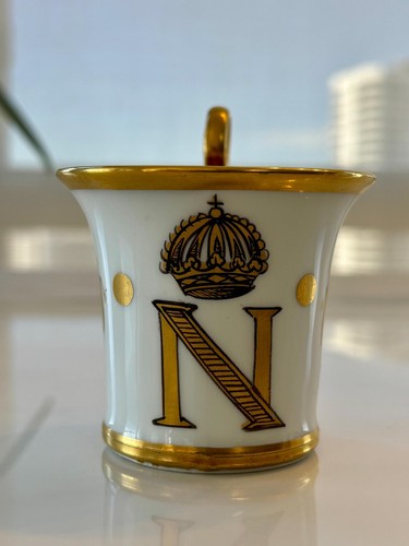 Antica tazza demitasse stemma