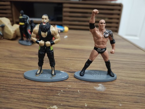 Braun strowman and - and, 3"