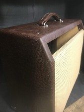 Amplifier Cabinet. USA only !