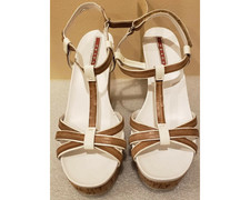 Scarpe donna Prada con zeppa