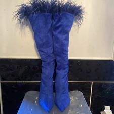 Stivali a punta tacco al ginocchio scamosciati piuma blu elettrico taglia UK 6 ragazza brutta