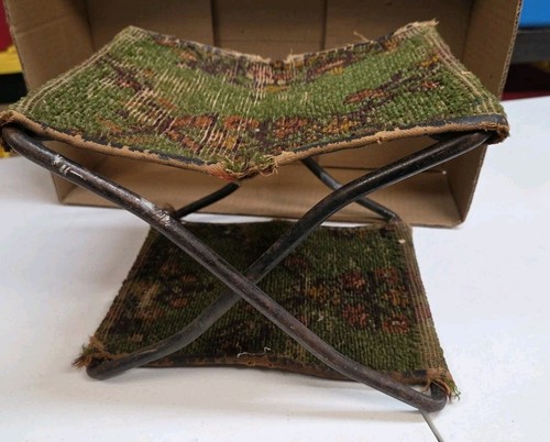 Sgabello vittoriano vintage