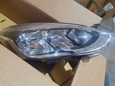 Faro anteriore nuovo commerciale Ford Fiesta dal 2017 destro