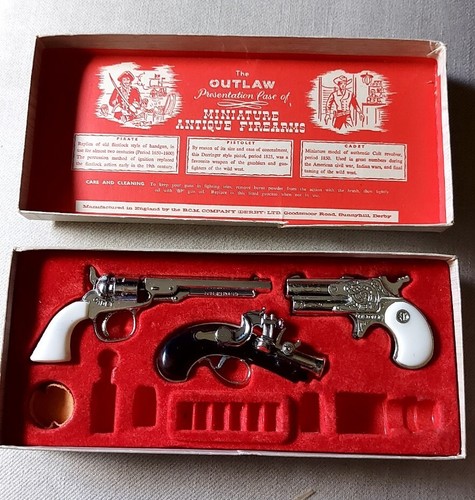 Pistole giocattolo made - pistole,