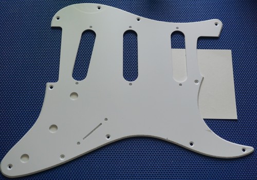 Nuovo white stratocaster - nuovo,