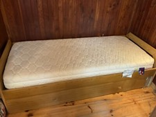 Letto Singolo Con Letto Estraibile A Cassetto Con Materassi E Reti A Doghe