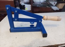 Sbucciatore Dadi Manuale Noci