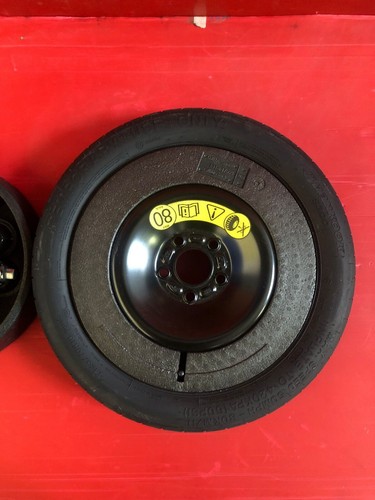 Ruota scorta con - ruota, crick