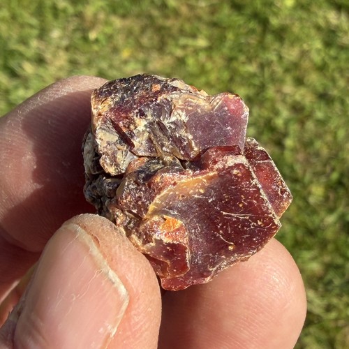 Vanadinite crystal grams - crystal, 27.8