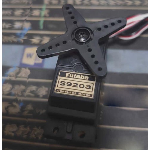 Futaba s9203 servo - servo, ad