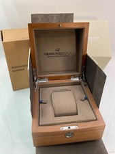 GIRARD PERREGAUX  AUTOMATIC
