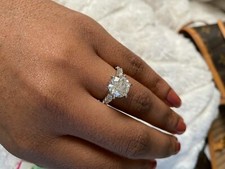 Anello di fidanzamento in oro bianco massiccio 14 carati con diamanti taglio ...