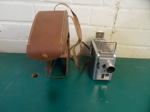 Kodak brownie 8mm movie camera - kodak,