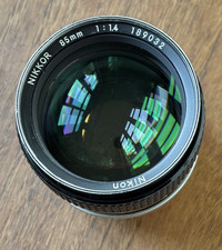 NIKON - 85mm f1: 1.4 AIS -