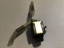 Sansui AU-6600..Presa per