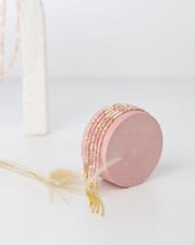 Bracciali fatti a mano con