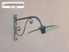 Lampada applique a parete per esterno in ferro battuto 1121 con piatto smaltato