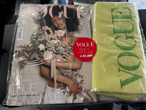 Vogue italia tote bag mona - vogue,