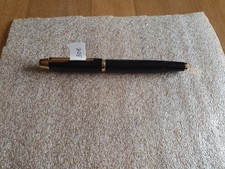 PENNA PARKER NERO E DORATA