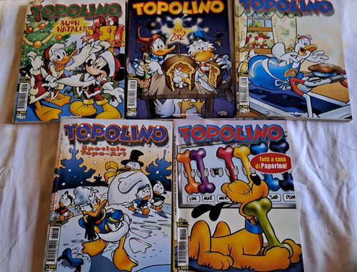 Lotto fumetti topolino anno