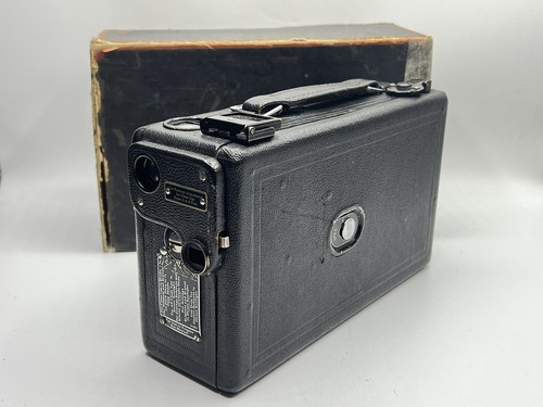 Macchina fotografica - , a