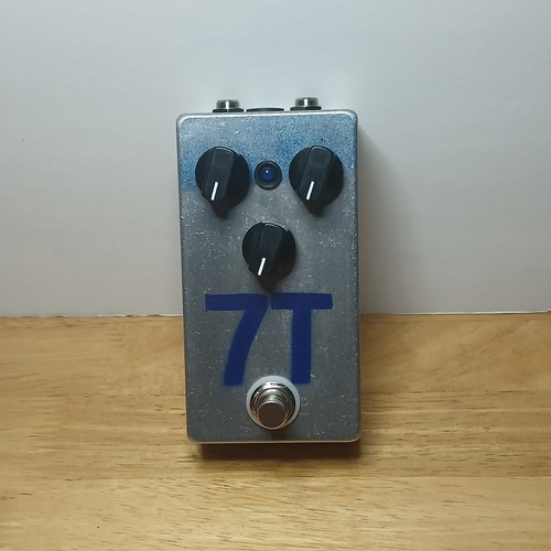 Fuzz pedal 7 - fuzz,