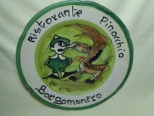 ceramica Piatto RICORDO Ristorante Pinocchio Tapulon polenta Borgomanero NOVARA