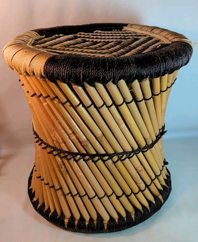 Sgabello rattan bambù