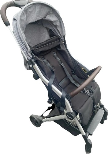 Carrozzina passeggino compatta