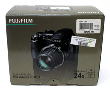 Fujifilm Finepix S4200