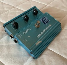 Rocktron Deep Blue Stereo Chorus, guitar and synth pedal