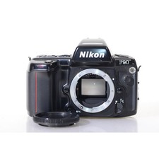 Fotocamera Nikon F90 con retro