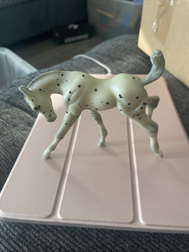 Breyer classic grey leopard - classic,