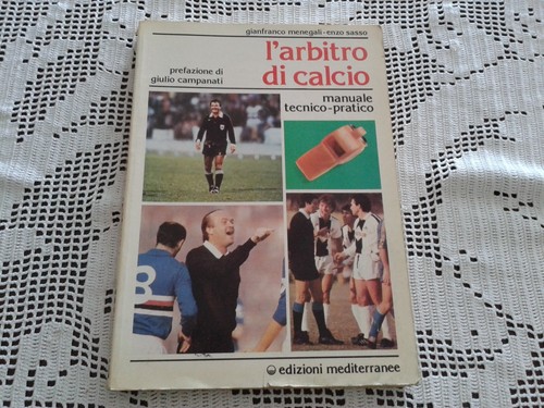 Arbitro calcio - di,
