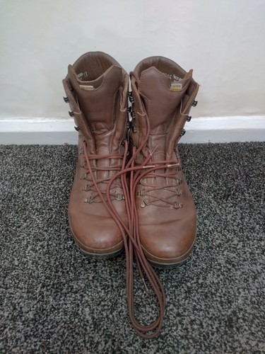 Alt berg defender combat - alt-berg, boots